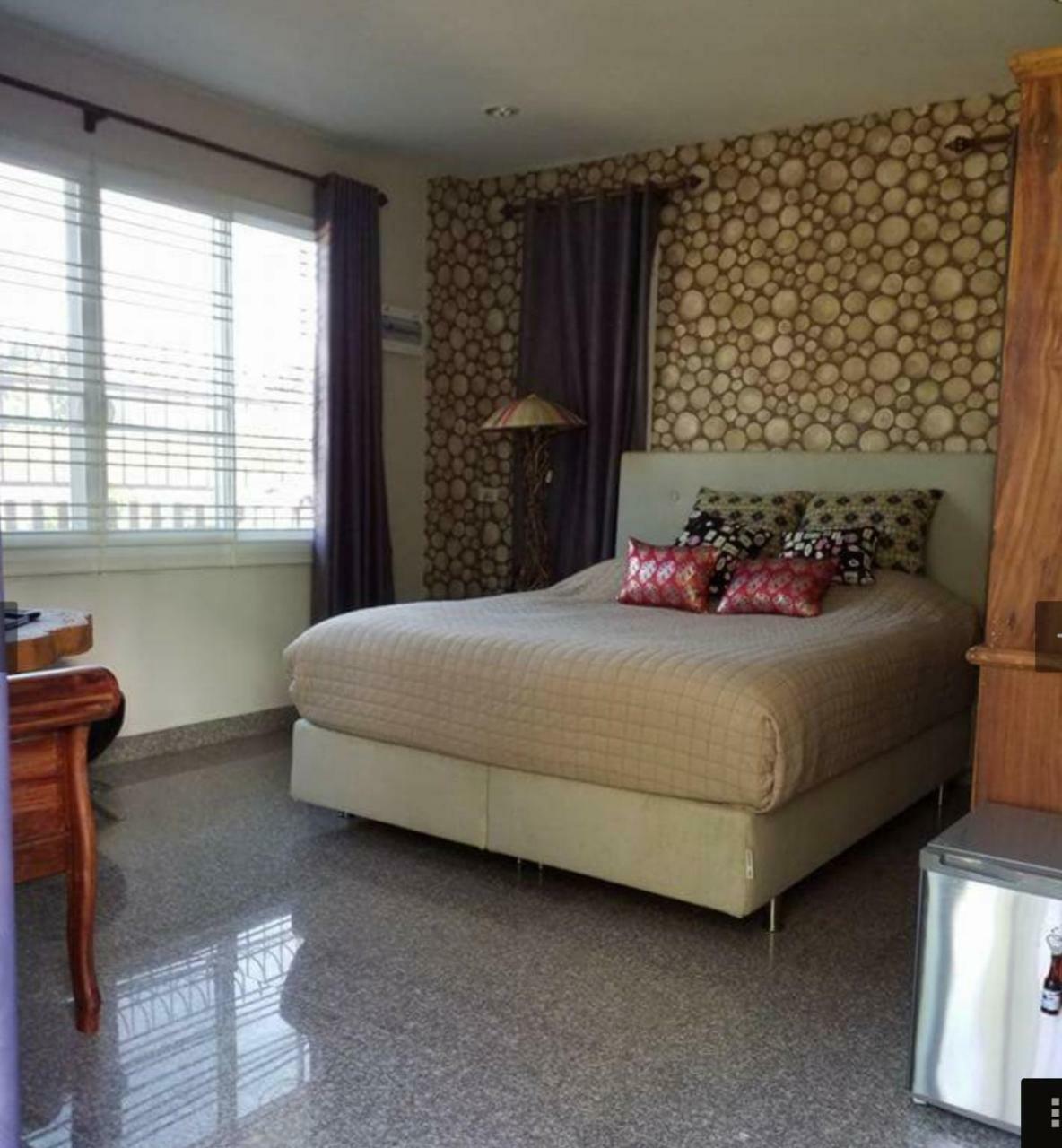 Homestay568 Roi Et Buitenkant foto